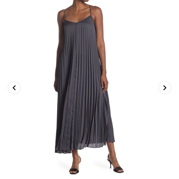BNWT Strappy Pleated Maxi in Graphite - Picture 3 of 12